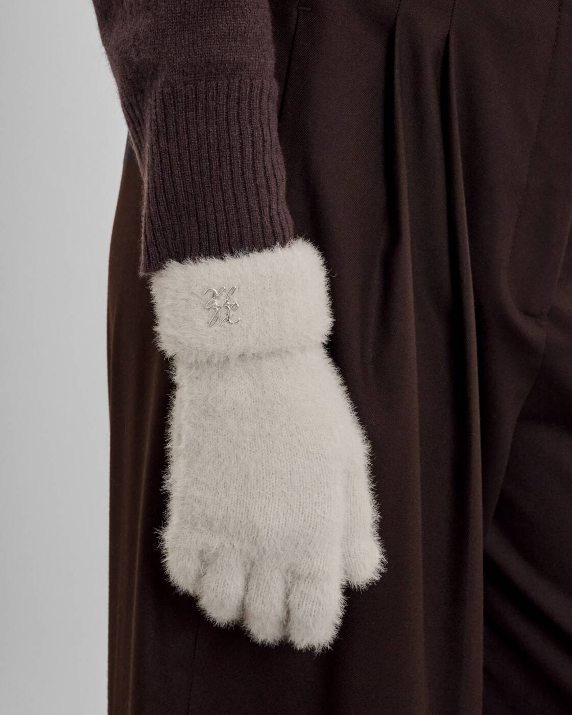 Katie Loxton Pale Grey Boxed Soft Knit Gloves