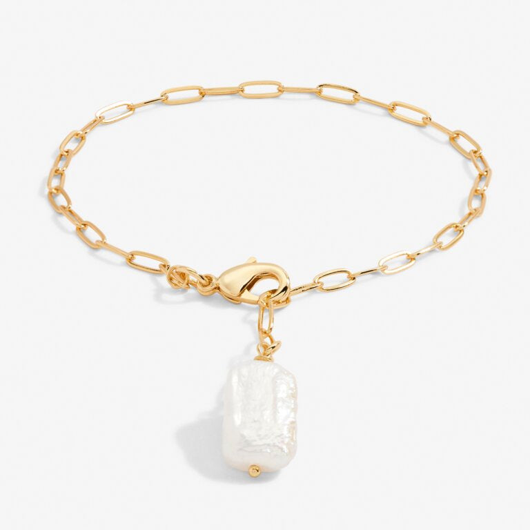 Joma Lumi Pearl Chain Gold Bracelet