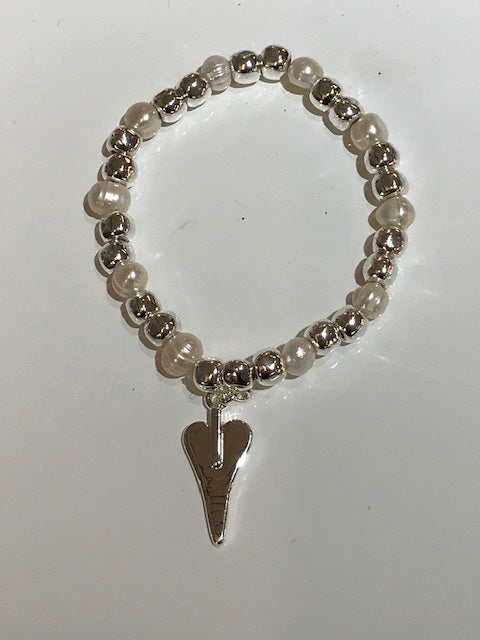 Silver & Pearl Stretch Heart Pendant Bracelet By D & X of London