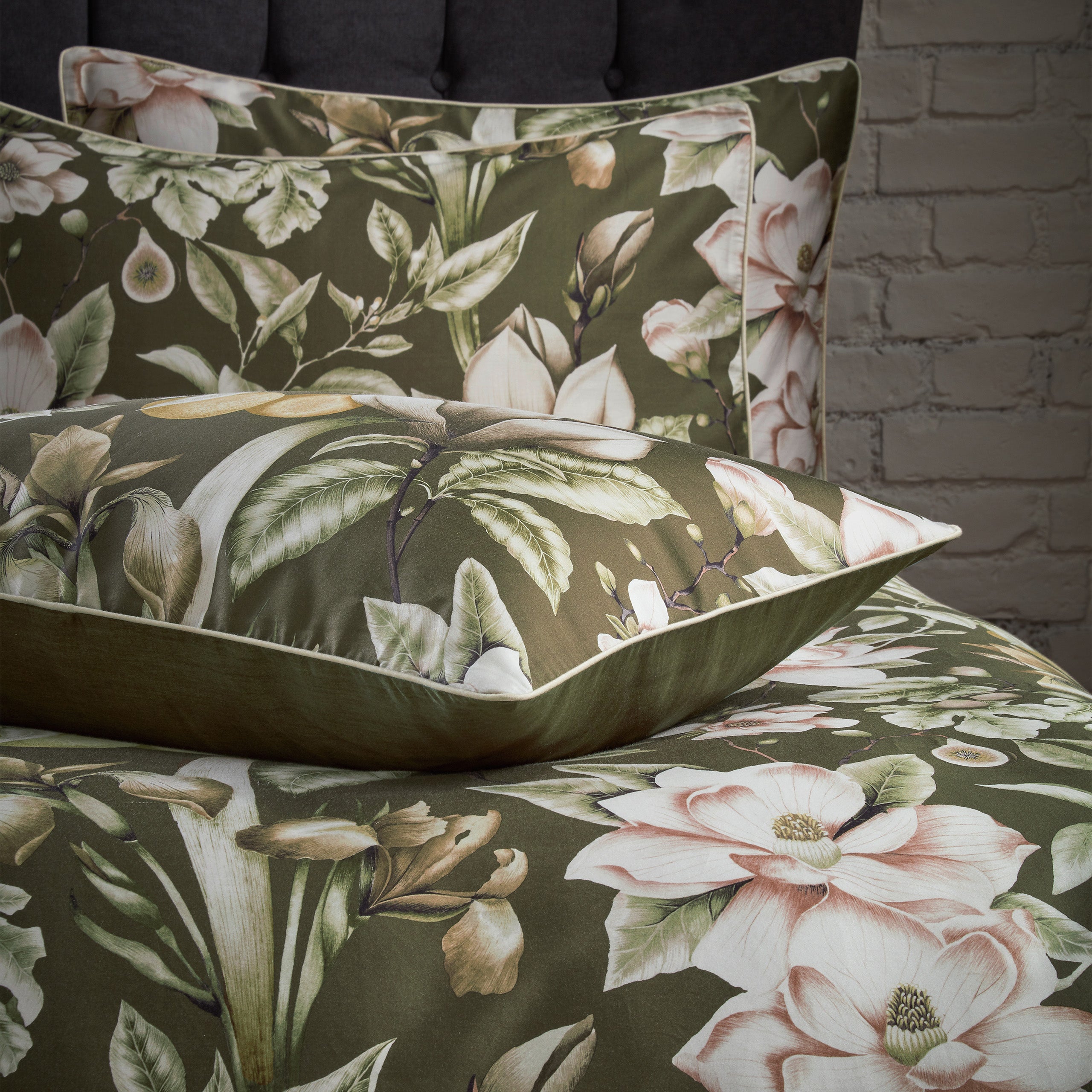 Lavish Floral Printed Piped Cotton Sateen Double Duvet Cover Set Moss