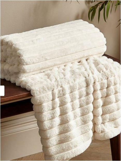 Catherine Lansfield Cosy Ribbed Soft Throw Natural