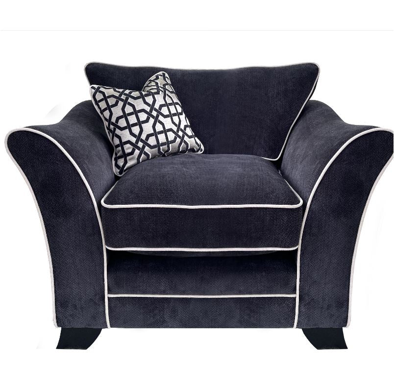 Chelsea Contrast Pipe Standard Chair