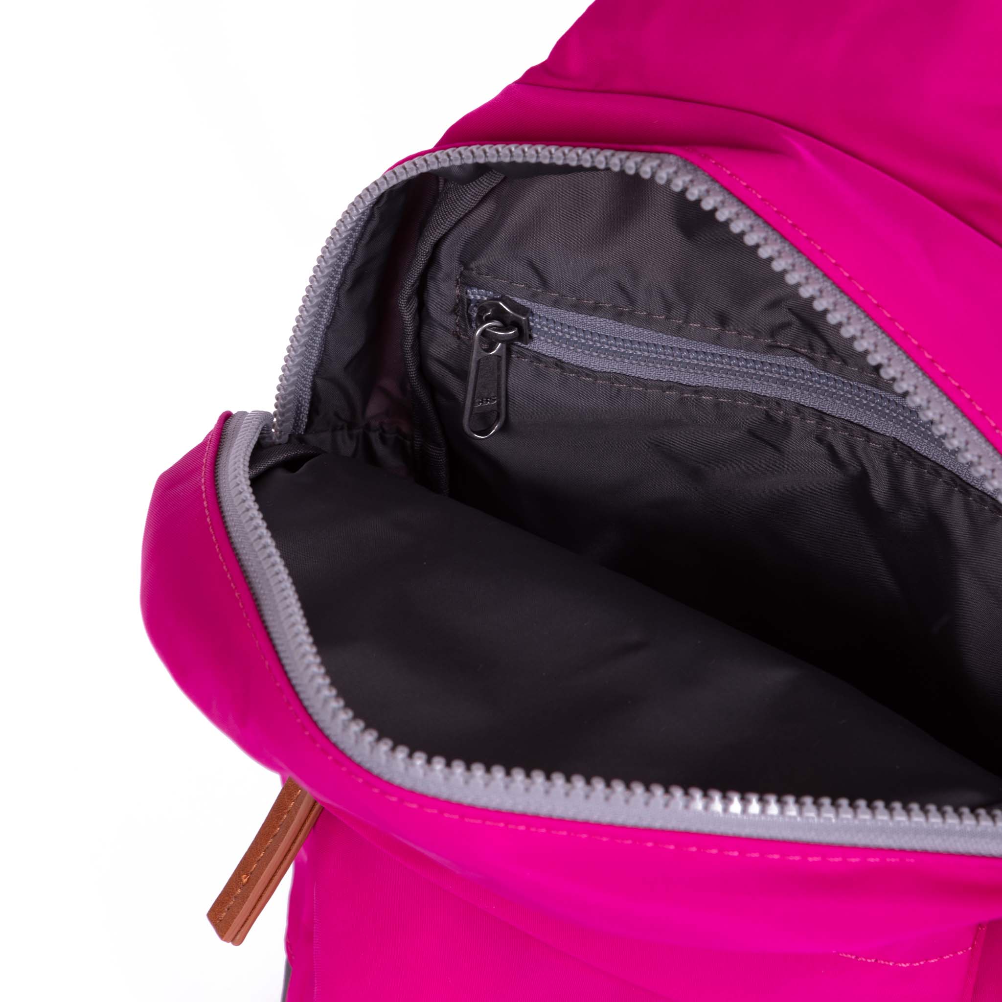 ROKA Willesden B Sustainable Nylon Candy